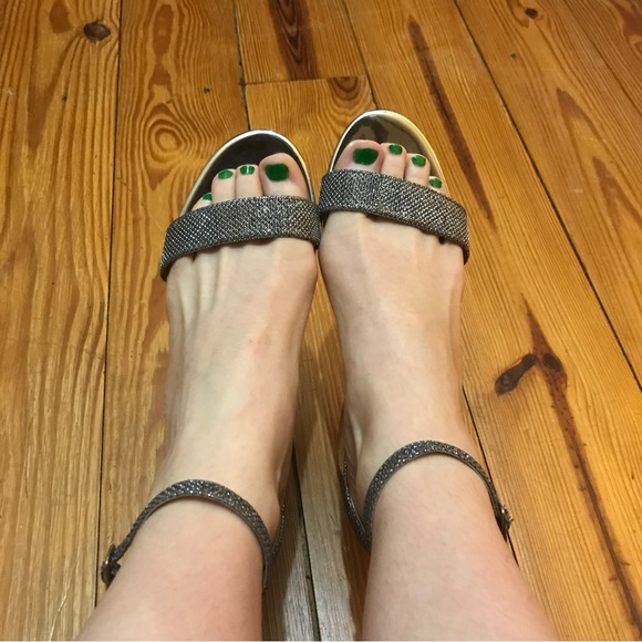 Betsey Johnson Silver Metallic Open Toe Block Heels, EUC, 7 - Picture 10 of 12